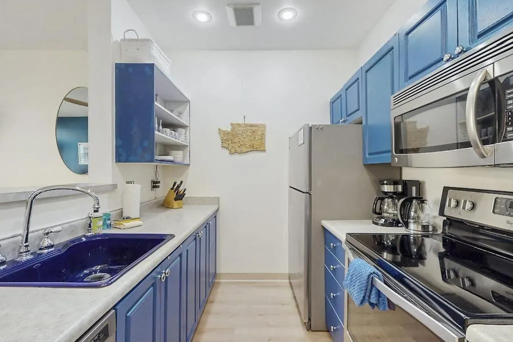 Sapphire Of Belltown Court-1